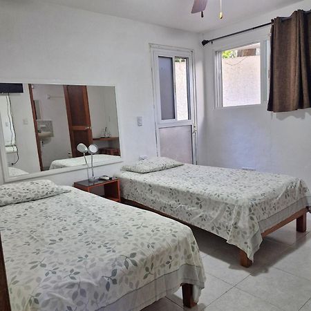 Апартаменты Las Margaritas Casa De Huespedes Канкун Экстерьер фото